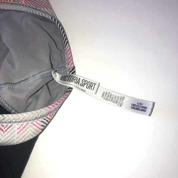 𝅺Victoria’s secret wireless sports bra L - Picture 4 of 4